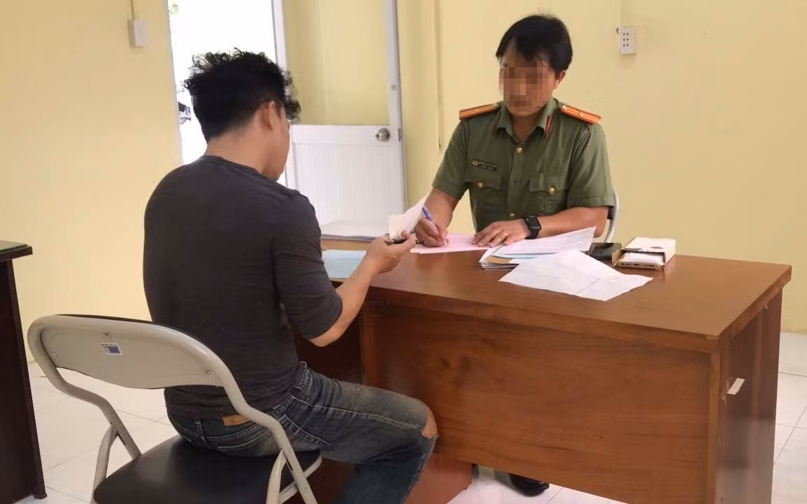 YouTuber Dưa Leo bị phạt 7,5 triệu đồng vì đăng clip sai sự thật -0