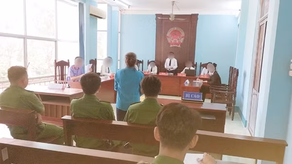Phạt 23 năm tù người đàn bà xâm hại tình dục 3 trẻ em