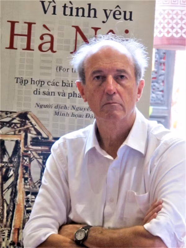Martín Rama, thân thương lắm “Vì tình yêu Hà Nội” -0