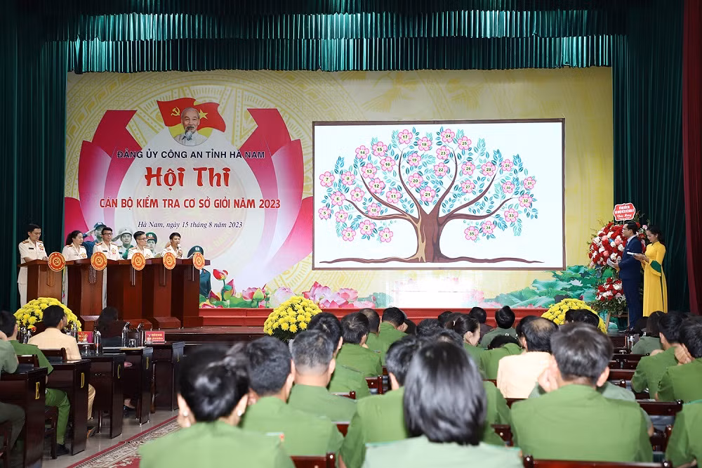 Công an tỉnh Hà Nam tổ chức Hội thi cán bộ kiểm tra giỏi năm 2023 -0