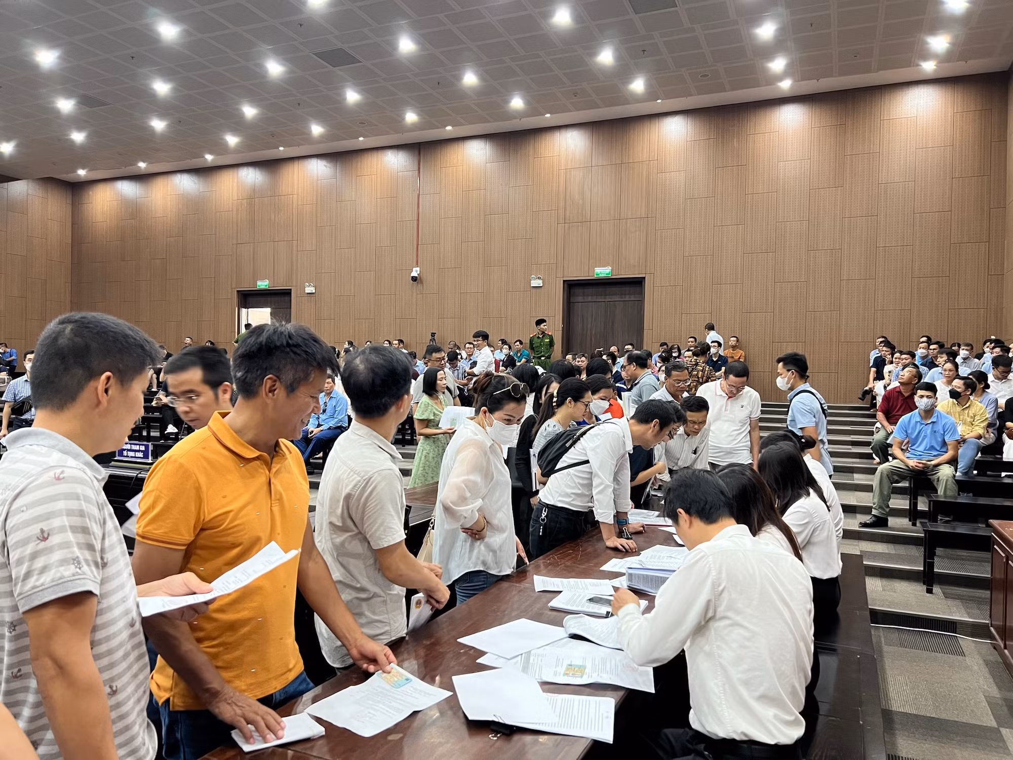 ĐBắt đầu xét xử Chủ tịch Tập đoàn Mường Thanh Lê Thanh Thản -0