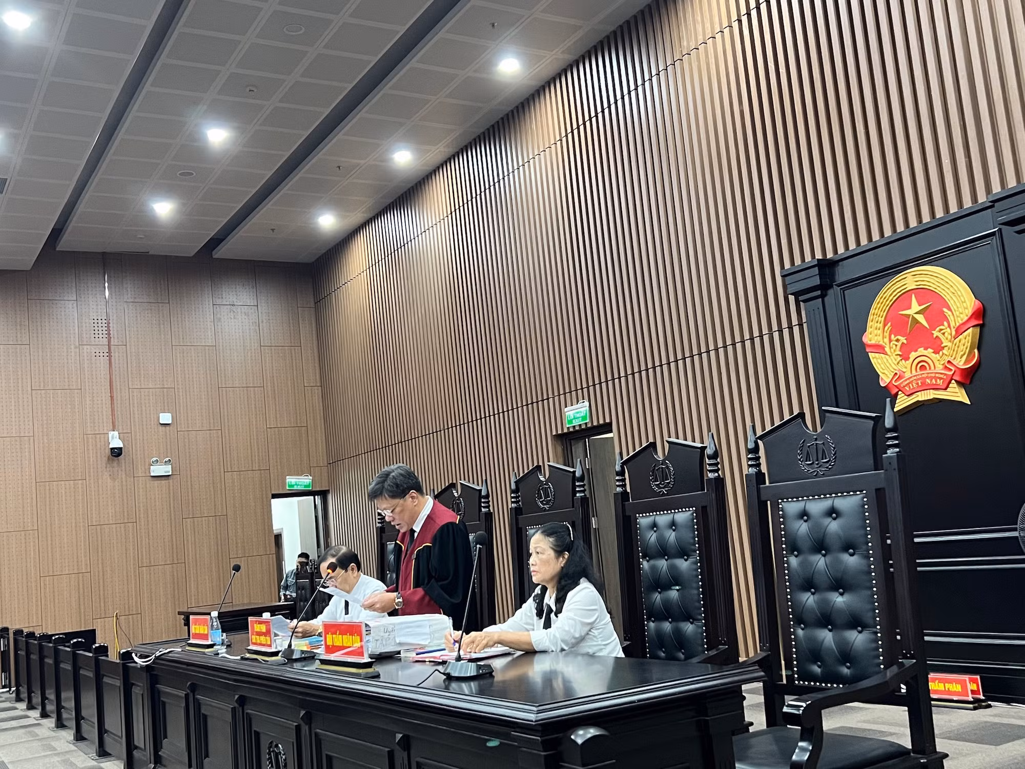 ĐBắt đầu xét xử Chủ tịch Tập đoàn Mường Thanh Lê Thanh Thản -0