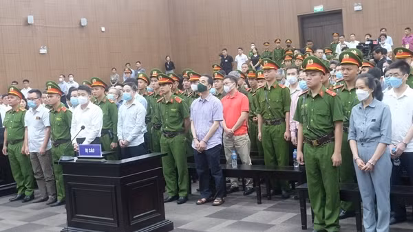 16 bị cáo kháng cáo xin giảm nhẹ hình phạt, 2 bị cáo kêu oan trong vụ án “chuyến bay giải cứu”