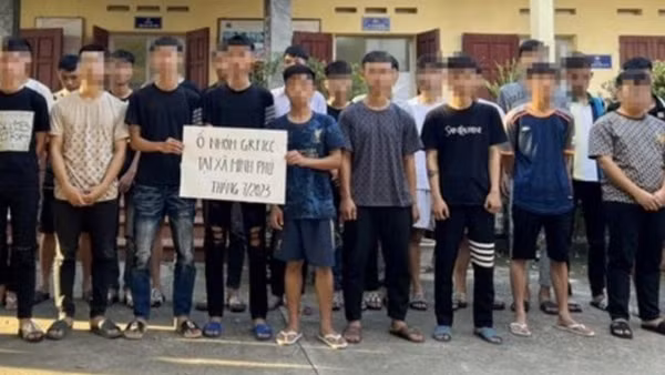 Khởi tố hàng chục đối tượng giải quyết mâu thuẫn bằng dao, tuýp sắt