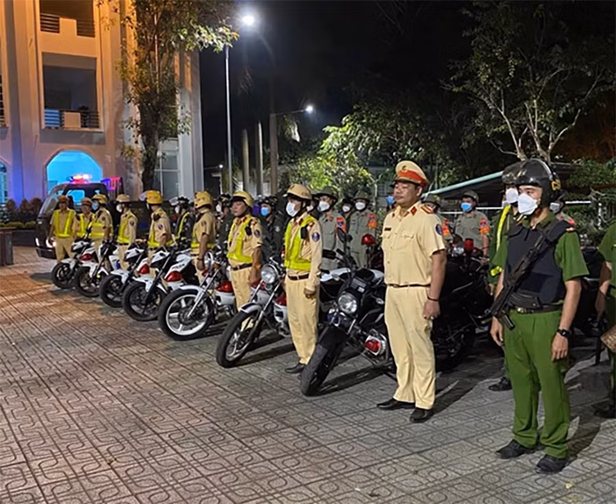 Tổ 171 ngăn chặn hiệu quả tội phạm trên đường phố Tân Uyên -0