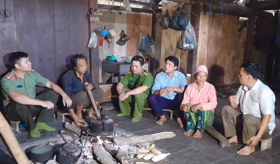 Nặm Ròm yên vui -0
