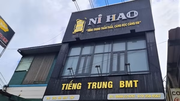 Loạn trung tâm ngoại ngữ không phép rầm rộ hoạt động ở Đắk Lắk