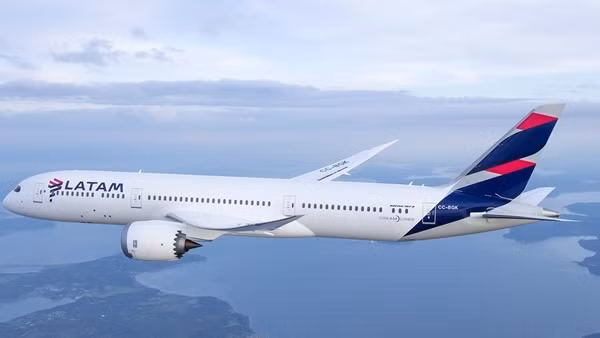 Phi công đột tử, máy bay Chile phải hạ cánh khẩn cấp