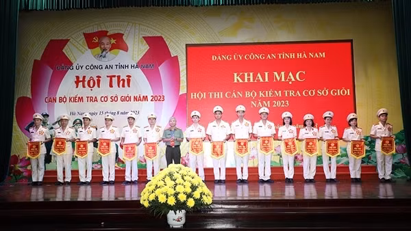 Công an Hà Nam tổ chức Hội thi cán bộ kiểm tra giỏi năm 2023