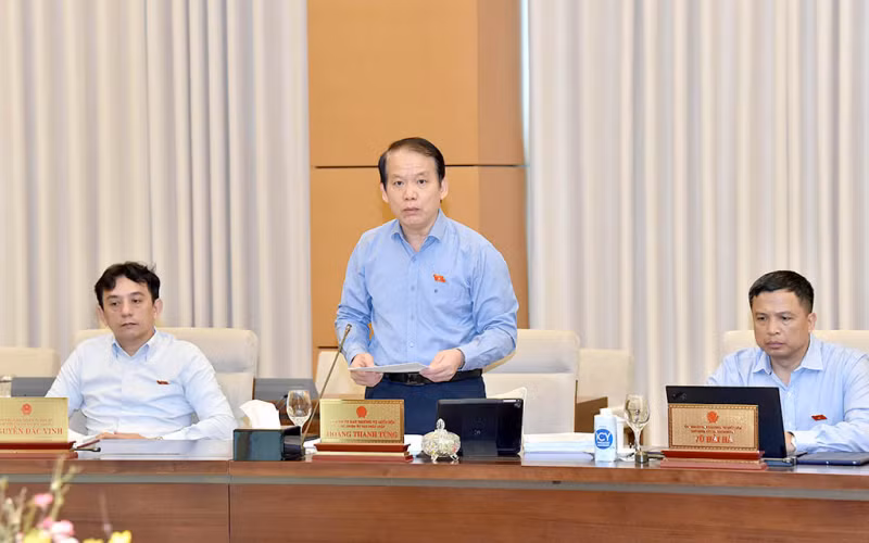chu-nhiem-uy-ban-phap-luat-hoang-1692335589085.jpg -0