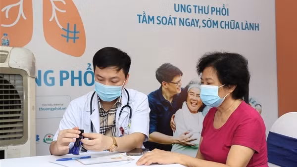 Hơn 90% người bị ung thư phổi là do thuốc lá