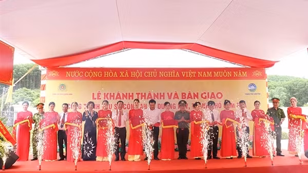 Khánh thành và bàn giao trụ sở Công an xã Dương Huy