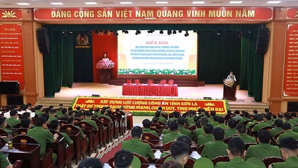 Nâng cao hiệu quả hoạt động của lực lượng Công an cơ sở