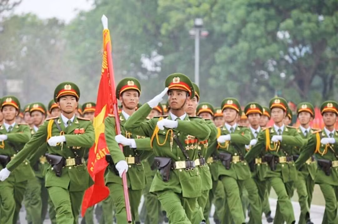 canh-sat-4.jpg -0