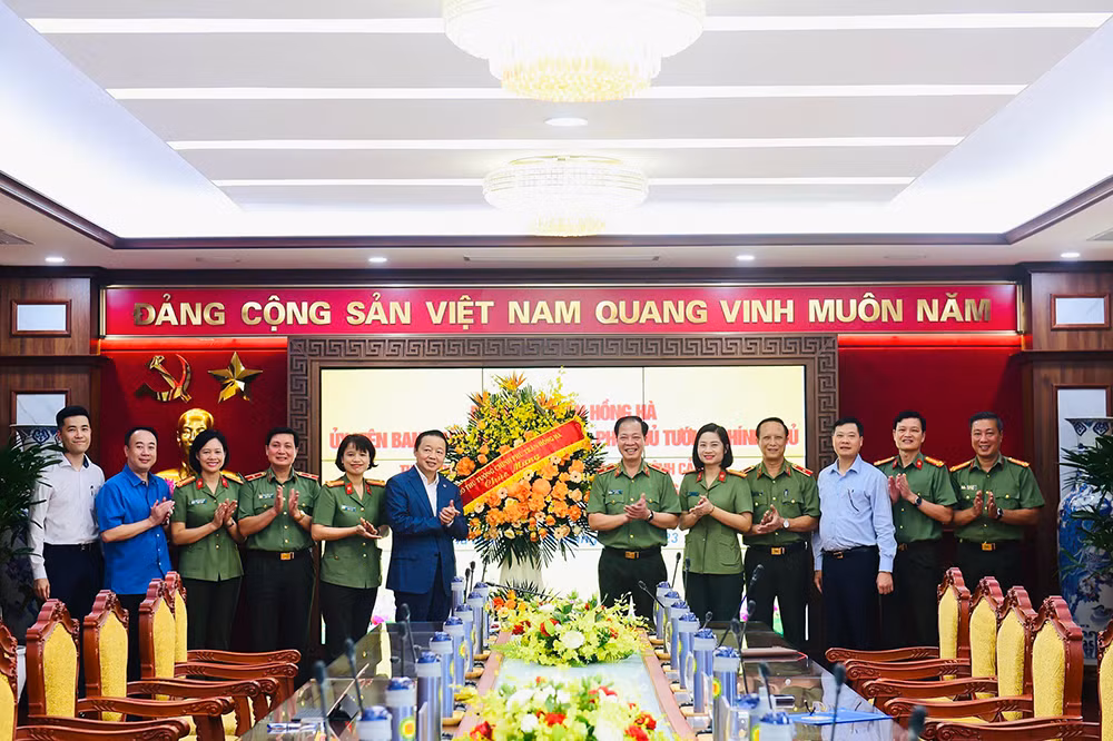 Chủ động đánh giá từ xa, từ sớm những nguy cơ đe dọa an toàn đối tượng cảnh vệ -0