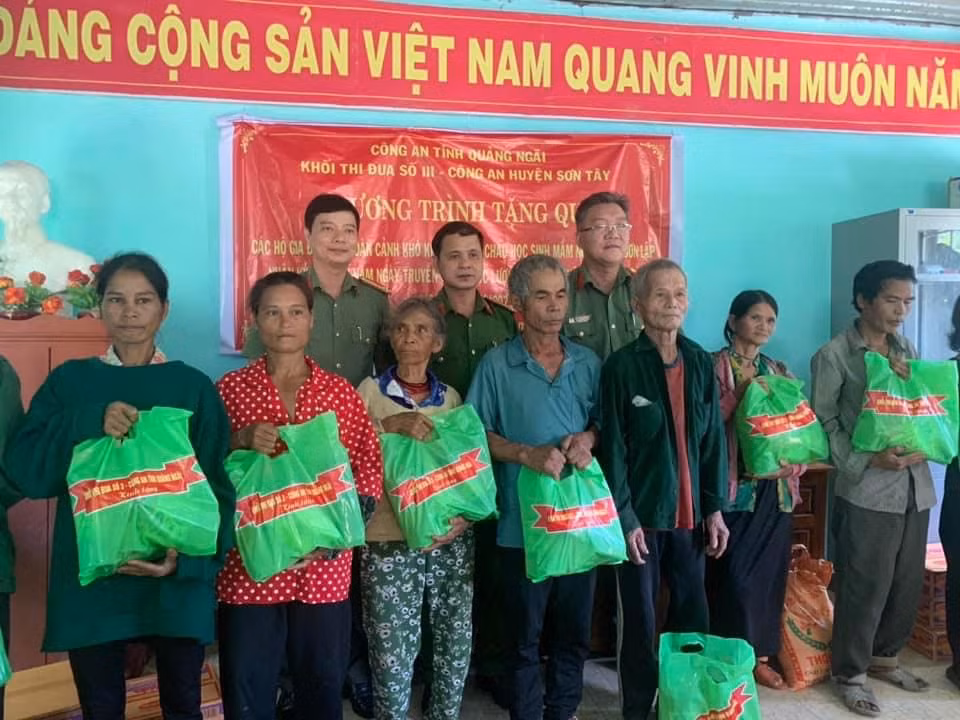 Nhiều hoạt động ý nghĩa nhân 78 năm Ngày truyền thống CAND Việt Nam -0
