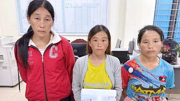 Đối tượng mua bán trái phép chất ma túy ở Vân Hồ ra tự thú
