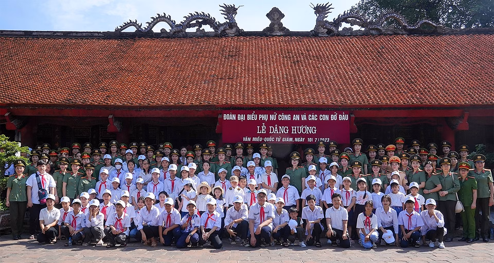 “Mẹ đỡ đầu” - Hành trình thắp sáng tương lai -0