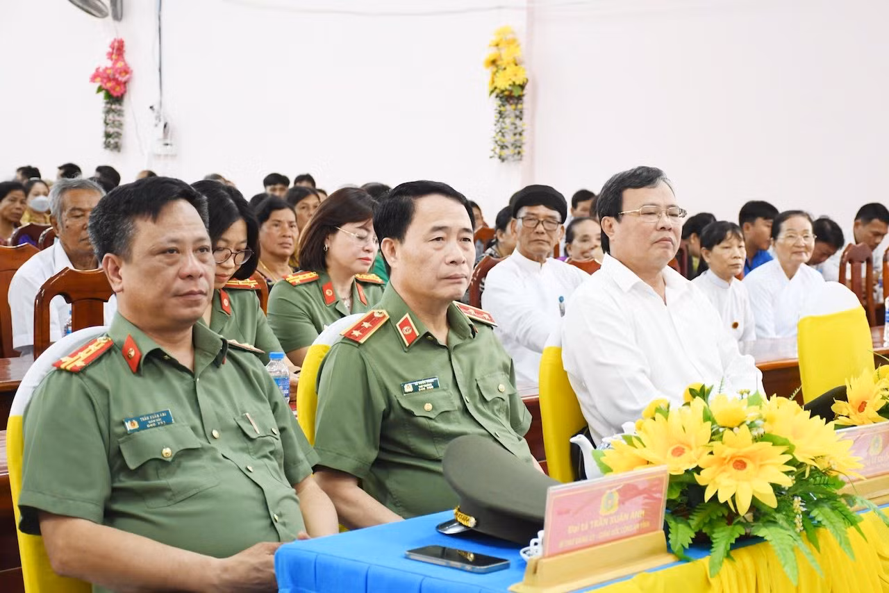 Đẩy mạnh phong trào trào toàn dân bảo vệ An ninh Tổ quốc trên không gian mạng -0