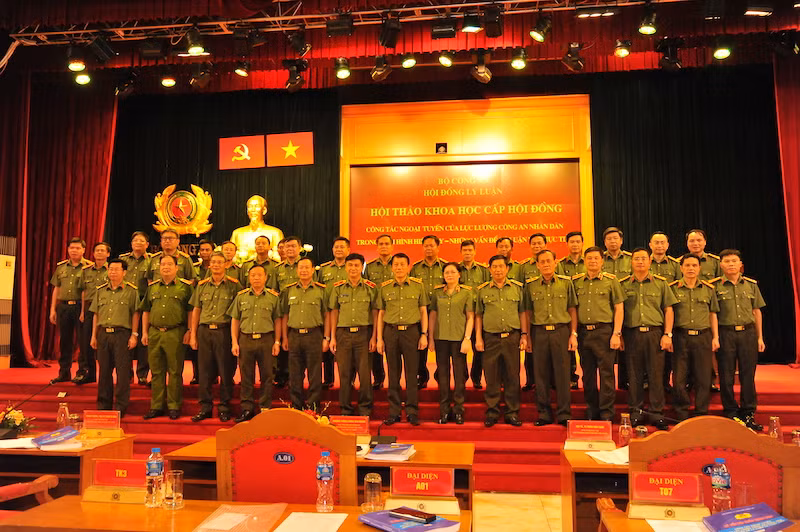  Đề xuất các giải pháp nâng cao hiệu quả công tác ngoại tuyến trong tình hình mới -0