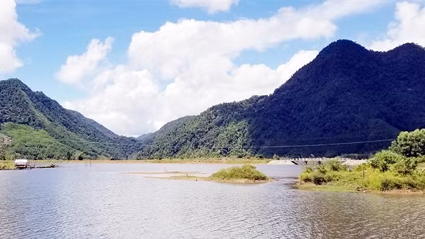 Khẩn trương giải quyết dứt điểm bức xúc của người dân tại các dự án thuỷ điện