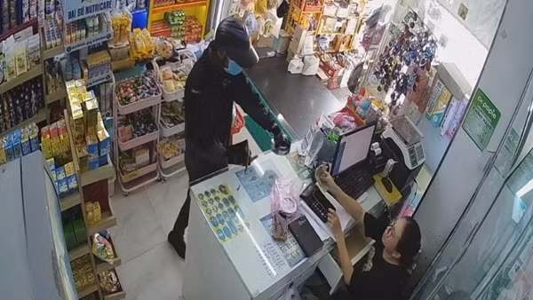 Cần cảnh giác, phát hiện và báo với cơ quan Công an về “nữ quái” lừa tiền ở Quảng Trị