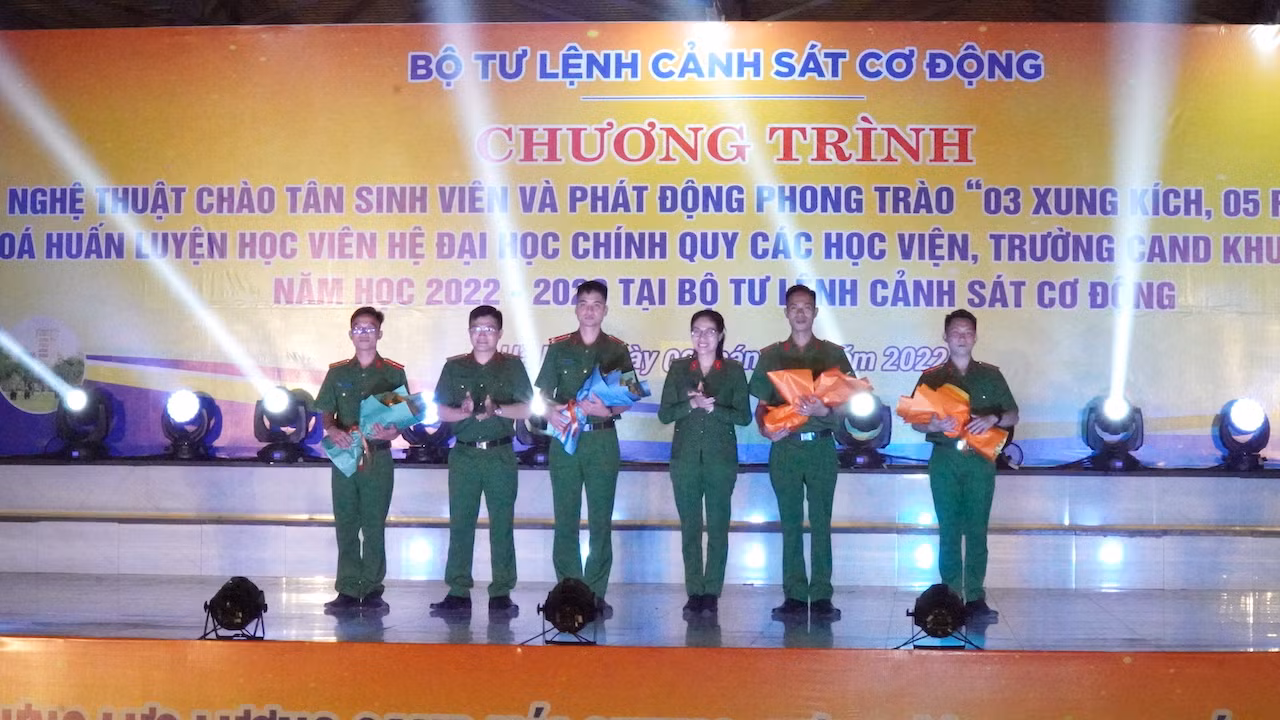 Phát động phong trào “3 xung kích, 5 rèn luyện” -0