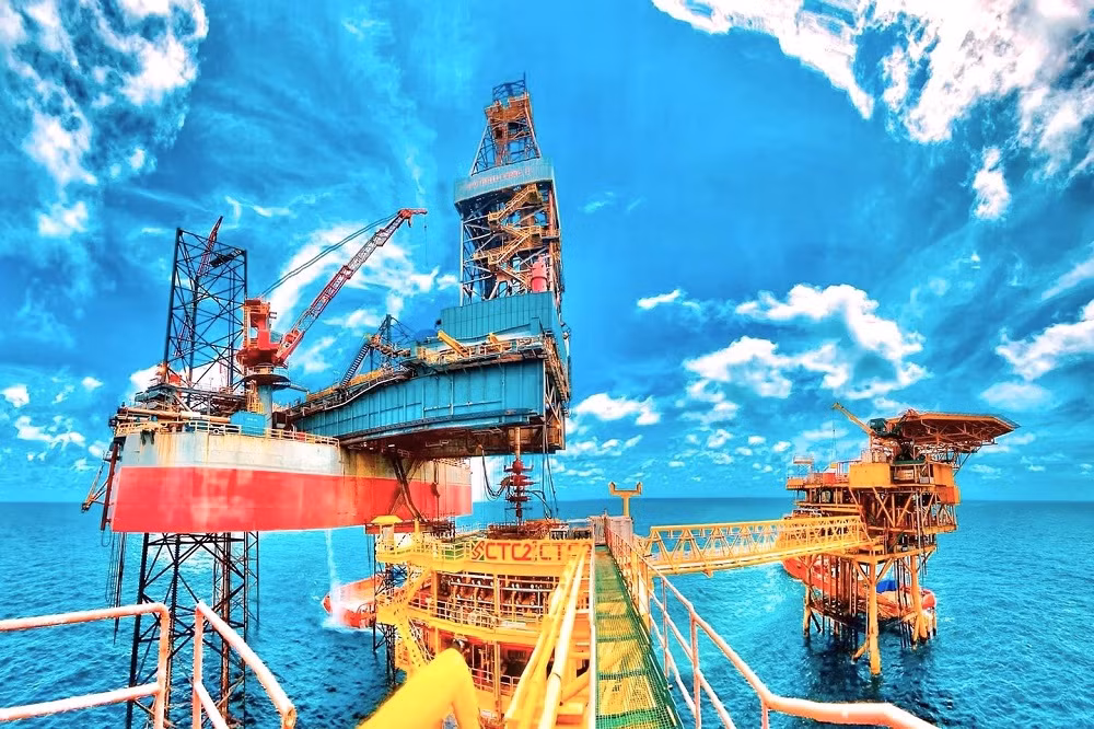 Petrovietnam “về đích” chỉ tiêu sản lượng khai thác dầu thô, nỗ lực cung ứng xăng dầu cho thị trường -0