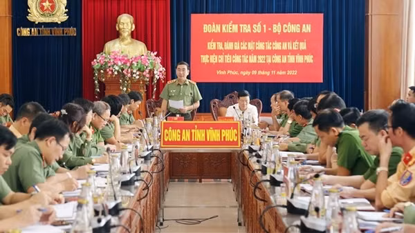 Thứ trưởng Trần Quốc Tỏ kiểm tra công tác tại Công an tỉnh Vĩnh Phúc