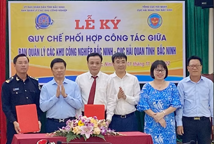 Ban quản lý các Khu công nghiệp Bắc Ninh và Cục Hải quan Bắc Ninh: Ký Quy chế phối hợp công tác -0