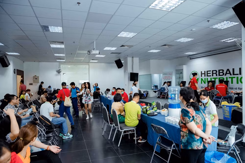 Thành viên độc lập và nhân viên Herbalife Việt Nam tham gia hiến máu tình nguyện -0