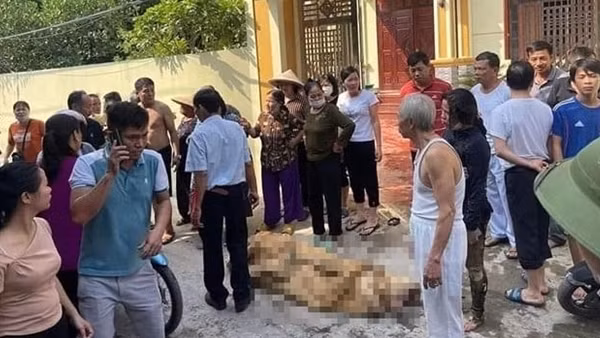 Khởi tố tội giết người vụ 3 con gái mang xăng đốt nhà mẹ đẻ