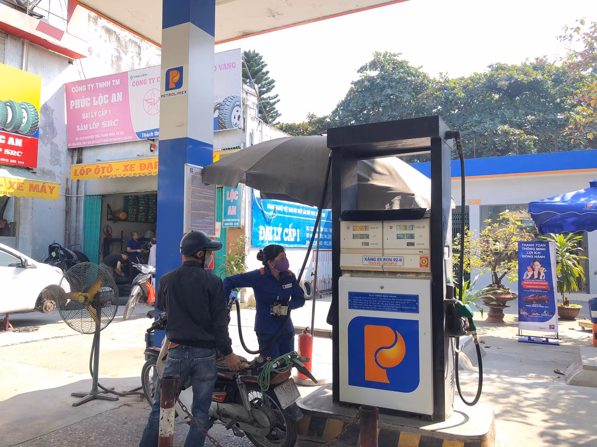 Yêu cầu bảo đảm duy trì nguồn cung xăng dầu cho thị trường trong nước trong mọi tình huống -0