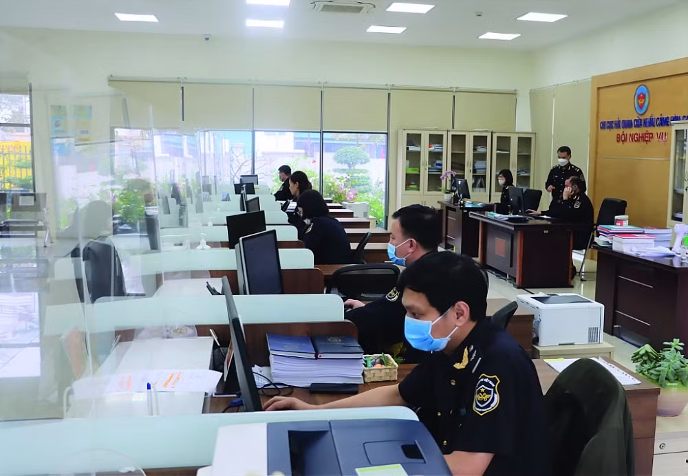 Hải quan Quảng Ninh phấn đấu thu ngân sách năm 2022 đạt 13.200 tỷ đồng -0