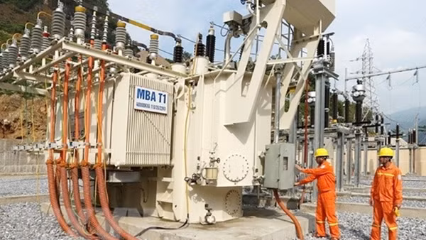 Sản lượng điện thương phẩm năm 2023 của EVNNPC dự kiến đạt 93,3 tỷ kWh