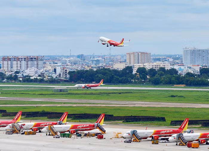  VietJet mở bán hàng trăm nghìn vé bay khuyến mãi tới 90% -0