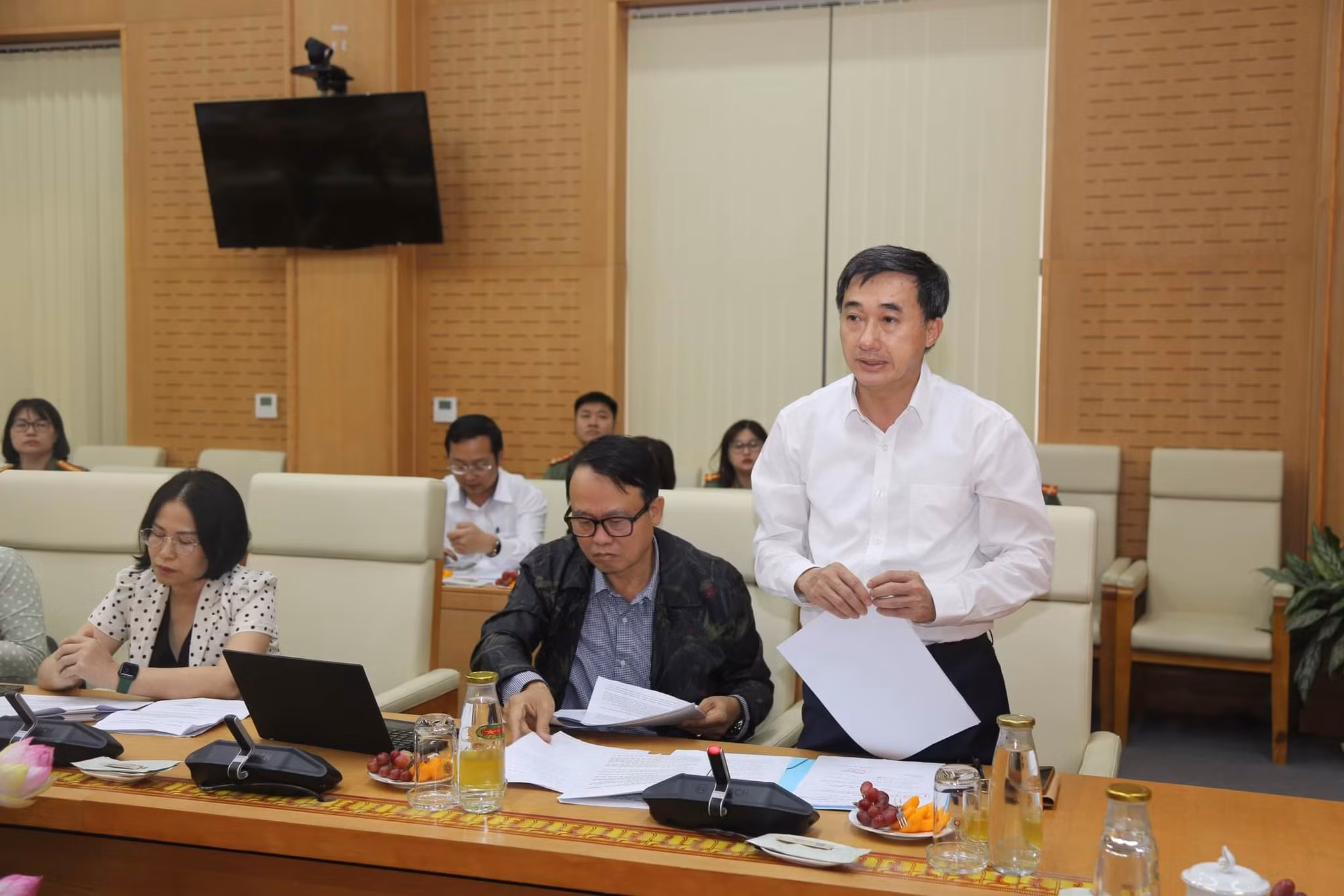 Họp dự thảo nghị định -0
