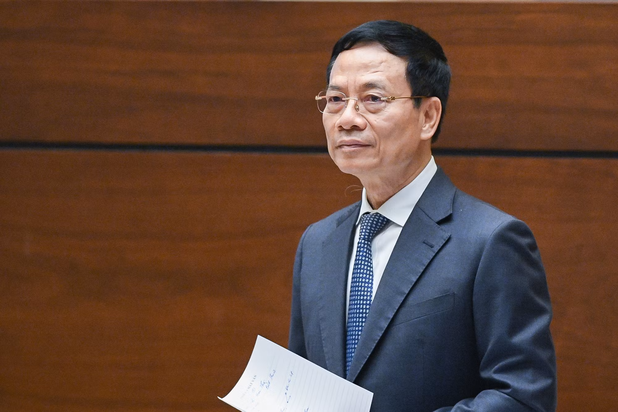 Bộ trưởng Nguyễn Mạnh Hùng.