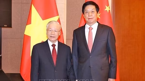 Tổng Bí thư Nguyễn Phú Trọng hội kiến Ủy viên trưởng Nhân đại Trung Quốc Lật Chiến Thư