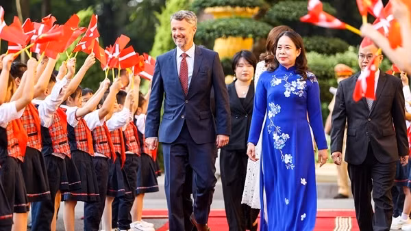 Phó Chủ tịch nước chủ trì lễ đón Thái tử Đan Mạch Frederik