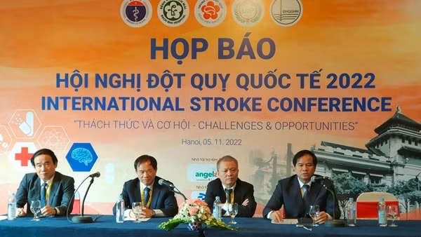 Nhiều người trẻ bị đột quỵ do tăng huyết áp mà không biết