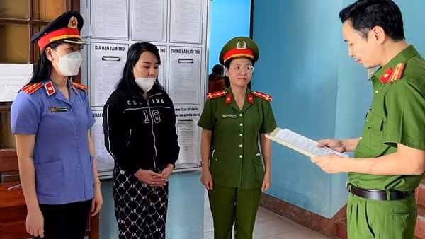 Bắt “nữ quái” lừa đảo chiếm đoạt tài sản của nhiều người chơi hụi