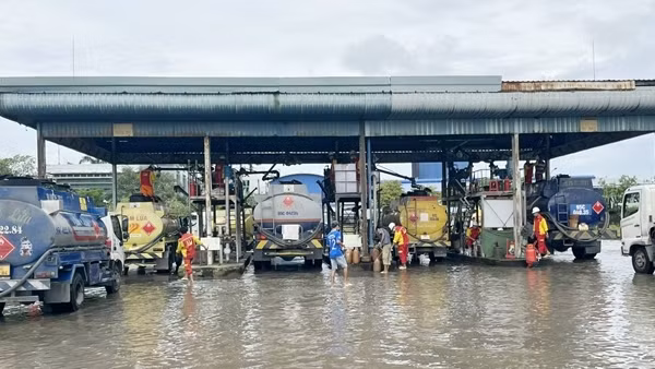 Bảo đảm nguồn cung xăng dầu phục vụ nhu cầu tiêu dùng, sản xuất kinh doanh