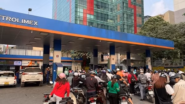 Bộ Tài chính điều chỉnh chi phí định mức để tính giá cơ sở xăng dầu