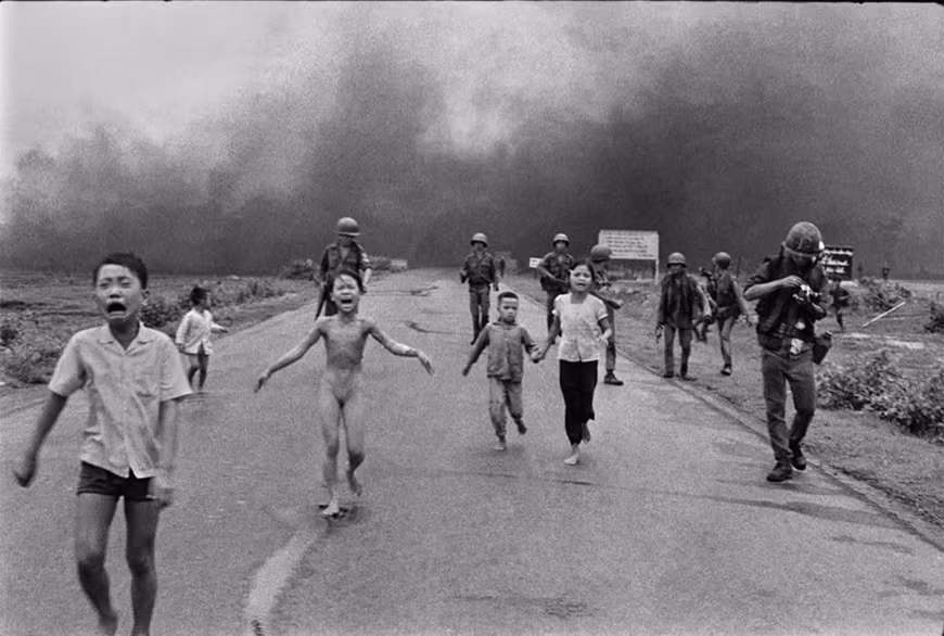 Tác giả và nhân vật của “Em bé Napalm”: Cuộc gặp lịch sử tại Hà Nội -0