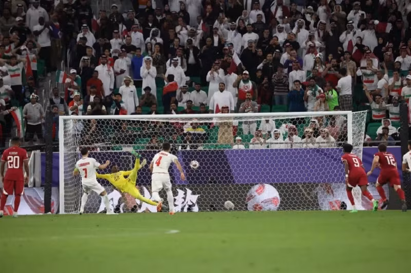 q-2.jpg -0