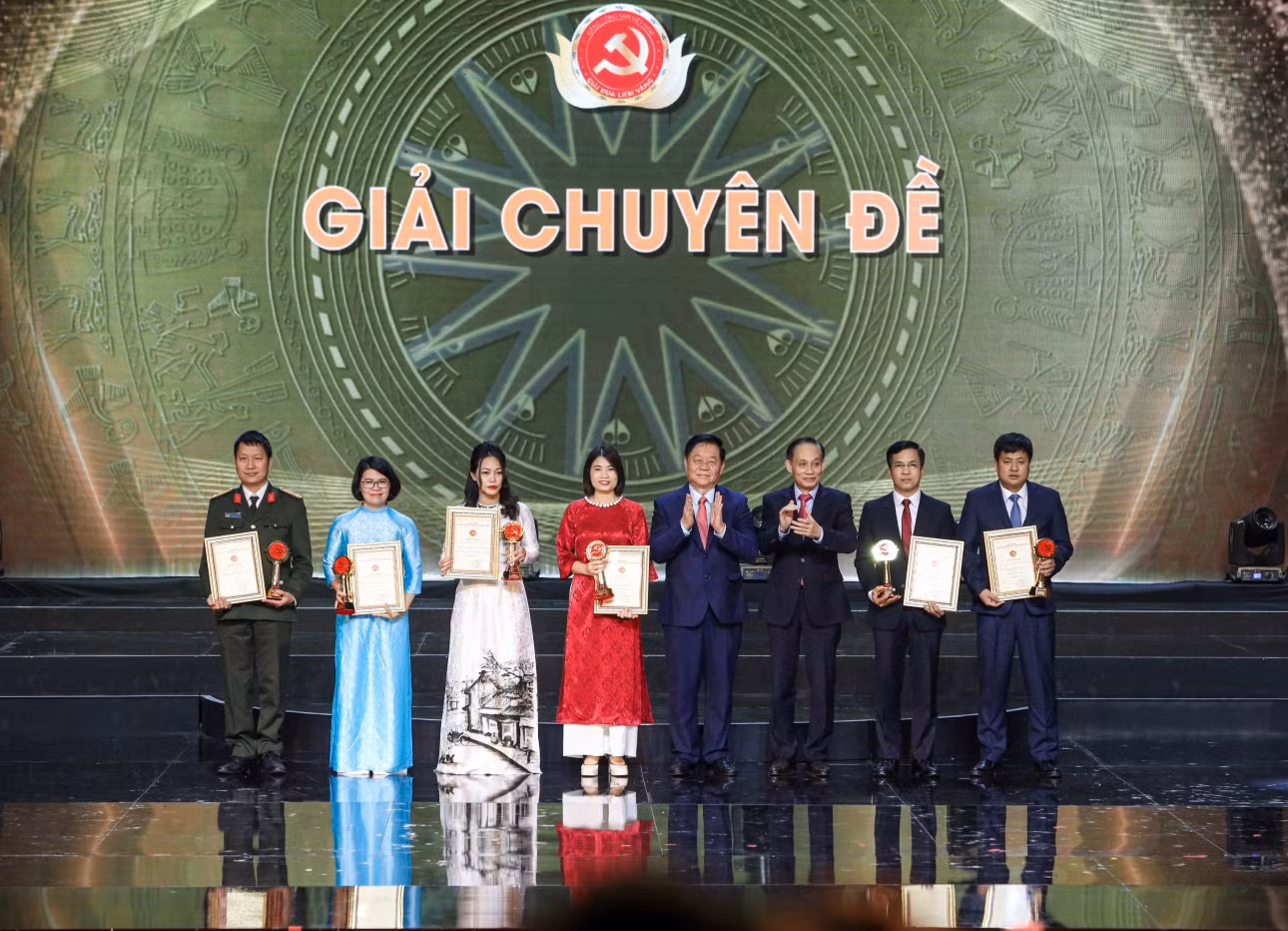 Trao Giải báo chí toàn quốc về xây dựng Đảng năm 2023: Báo CAND đoạt 1 giải B, 1 giải C -0