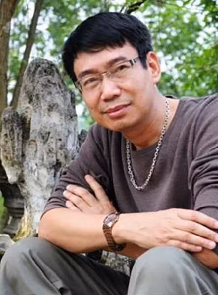 Nhà văn Sương Nguyệt Minh và bến văn nhân -0