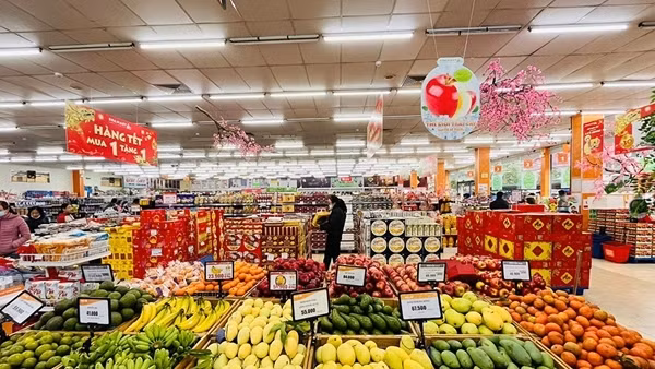 Thị trường hàng Tết bắt đầu nhộn nhịp