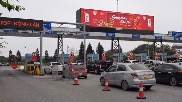 Thu phí tự động không dừng các phương tiện ra vào sân bay Nội Bài và Tân Sơn Nhất
